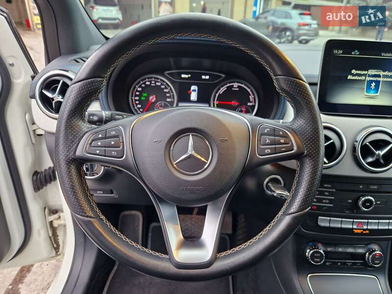 Хетчбек Mercedes-Benz B-Class 2016 в Дніпрі фото 16 Хетчбек Mercedes-Benz B-Class 2016 в Дніпрі