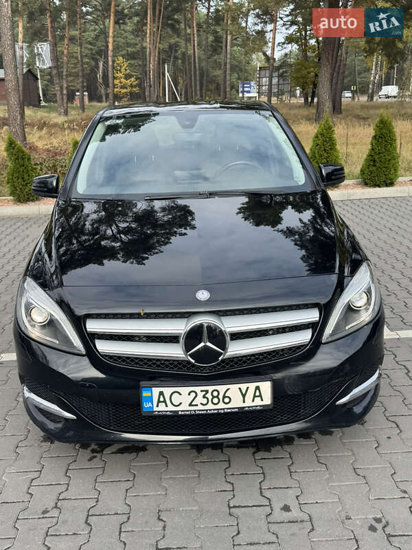 Хэтчбек Mercedes-Benz B-Class 2016 в Маневичах