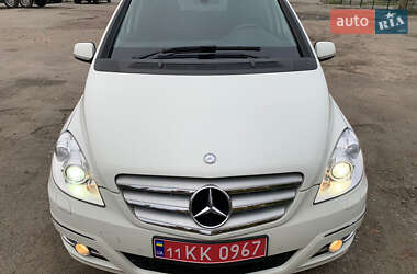 Хэтчбек Mercedes-Benz B-Class 2010 в 