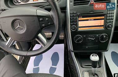 Хэтчбек Mercedes-Benz B-Class 2010 в 