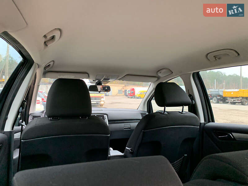 Хетчбек Mercedes-Benz B-Class 2010 в Києві фото 25 Хетчбек Mercedes-Benz B-Class 2010 в Києві