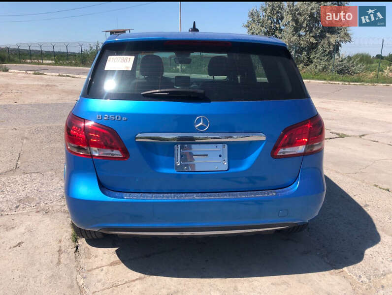 Хетчбек Mercedes-Benz B-Class 2016 в Одесі фото 4 Хетчбек Mercedes-Benz B-Class 2016 в Одесі