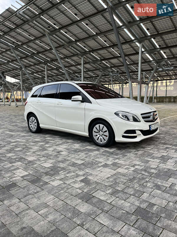 Хэтчбек Mercedes-Benz B-Class 2015 в Львове фото 4 Хэтчбек Mercedes-Benz B-Class 2015 в Львове