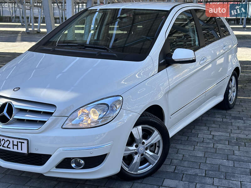Хетчбек Mercedes-Benz B-Class 2010 в Львові фото 4 Хетчбек Mercedes-Benz B-Class 2010 в Львові