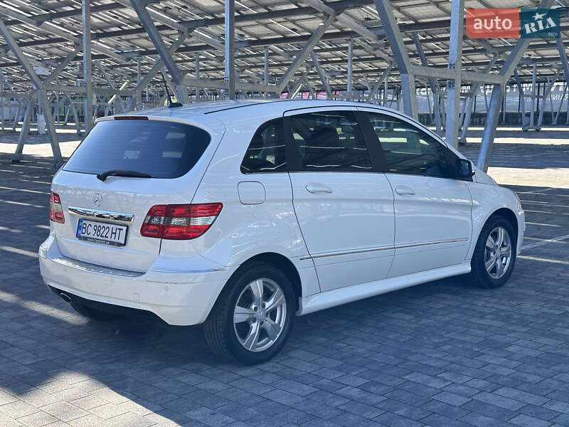 Хетчбек Mercedes-Benz B-Class 2010 в Львові фото 15 Хетчбек Mercedes-Benz B-Class 2010 в Львові