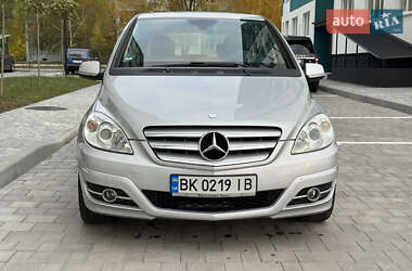 Хетчбек Mercedes-Benz B-Class 2008 в Вараші