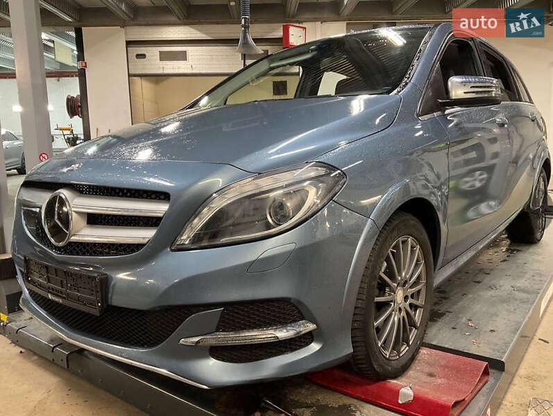 Хетчбек Mercedes-Benz B-Class 2015 в Львові фото 6 Хетчбек Mercedes-Benz B-Class 2015 в Львові