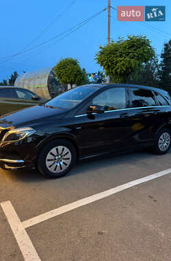 Хетчбек Mercedes-Benz B-Class 2017 в Козині Хетчбек Mercedes-Benz B-Class 2017 в Козині