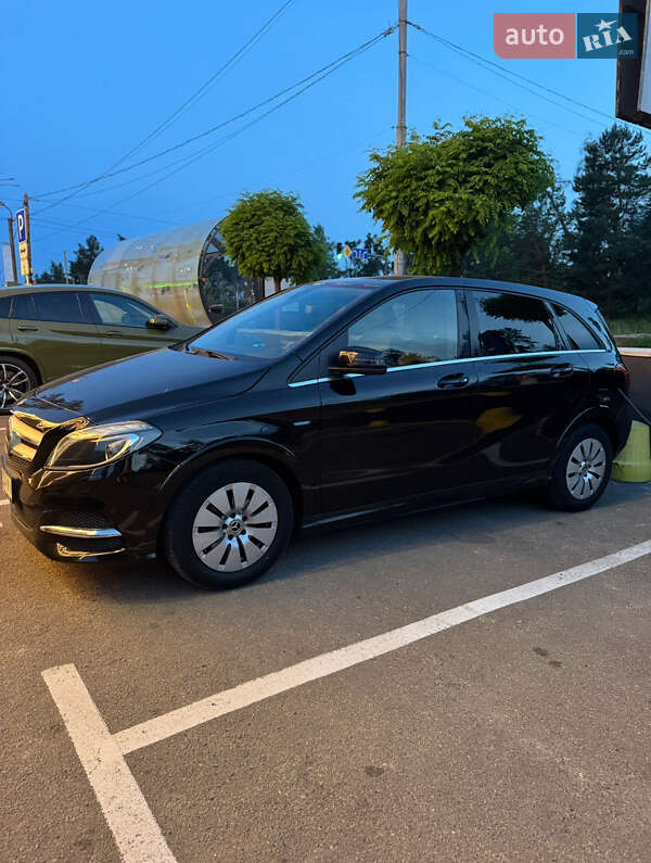 Mercedes-Benz B-Class 2017