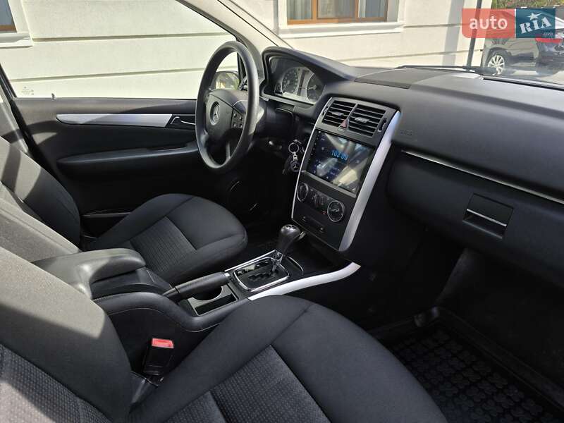 Хэтчбек Mercedes-Benz B-Class 2005 в Ивано-Франковске фото 25 Хэтчбек Mercedes-Benz B-Class 2005 в Ивано-Франковске