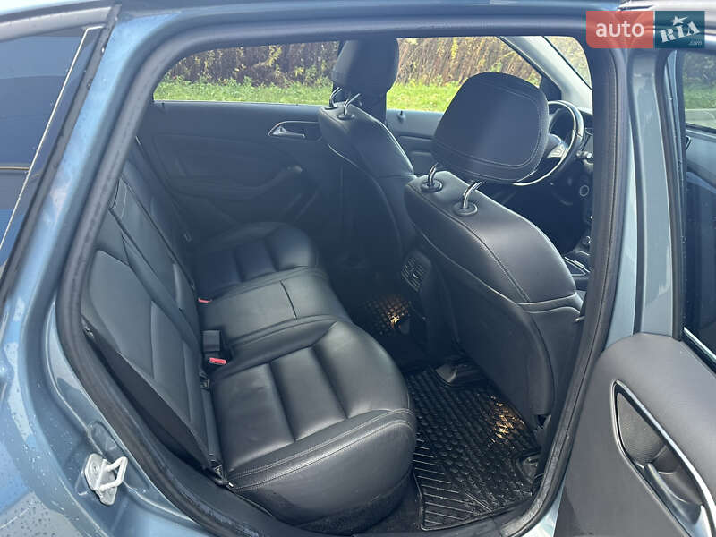 Хетчбек Mercedes-Benz B-Class 2015 в Львові фото 36 Хетчбек Mercedes-Benz B-Class 2015 в Львові
