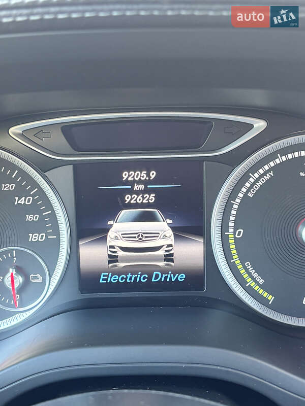 Хэтчбек Mercedes-Benz B-Class 2016 в Киеве фото 15 Хэтчбек Mercedes-Benz B-Class 2016 в Киеве