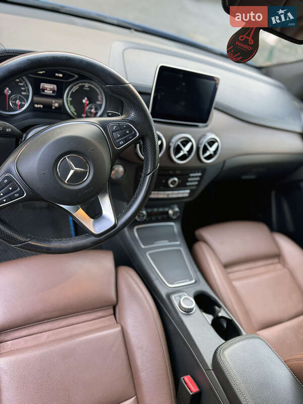 Хэтчбек Mercedes-Benz B-Class 2016 в Киеве фото 20 Хэтчбек Mercedes-Benz B-Class 2016 в Киеве