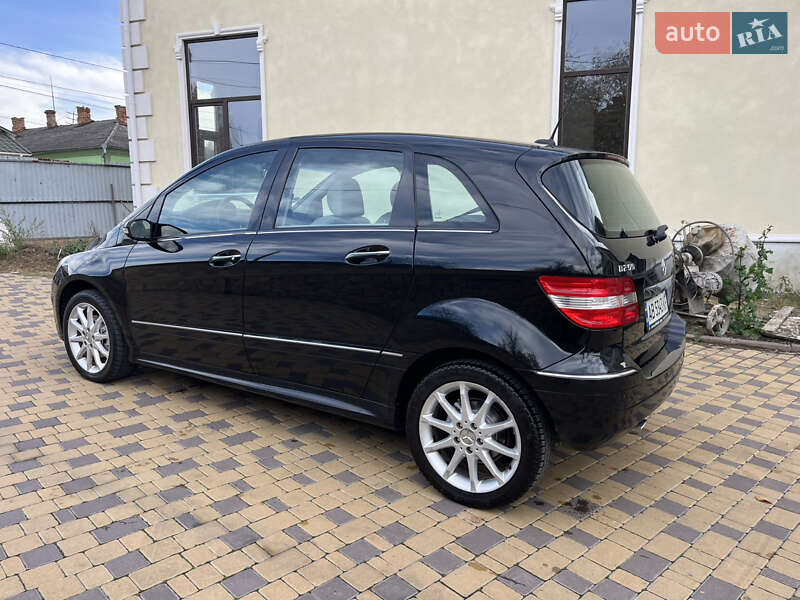 Хэтчбек Mercedes-Benz B-Class 2005 в Могилев-Подольске