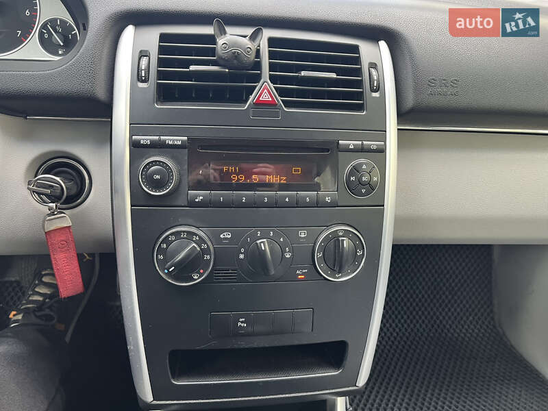 Хэтчбек Mercedes-Benz B-Class 2005 в Могилев-Подольске