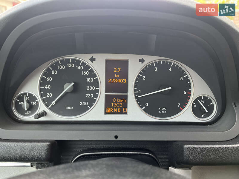 Хэтчбек Mercedes-Benz B-Class 2005 в Могилев-Подольске