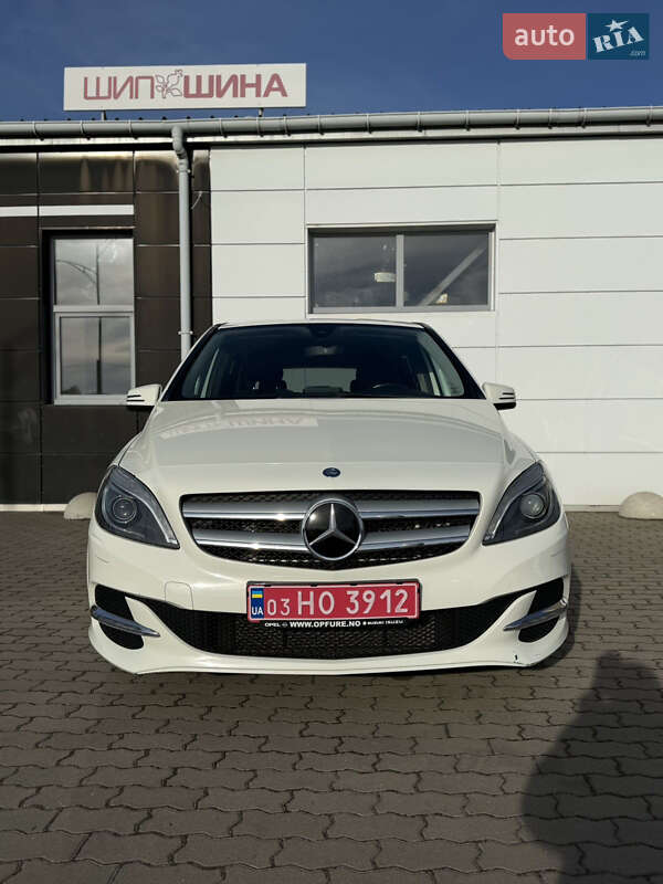 Хэтчбек Mercedes-Benz B-Class 2015 в Радехове фото 2 Хэтчбек Mercedes-Benz B-Class 2015 в Радехове