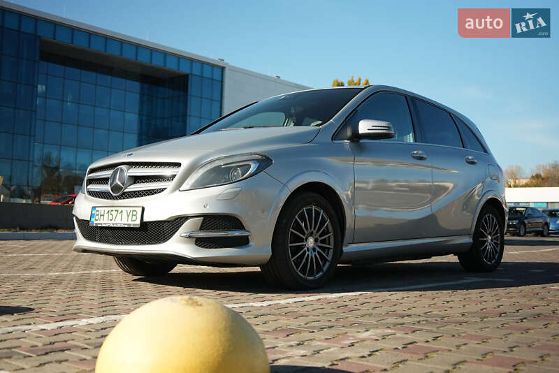 Mercedes-Benz B-Class 2015 Mercedes-Benz B-Class 2015