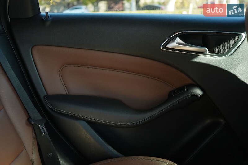 Хэтчбек Mercedes-Benz B-Class 2015 в Одессе