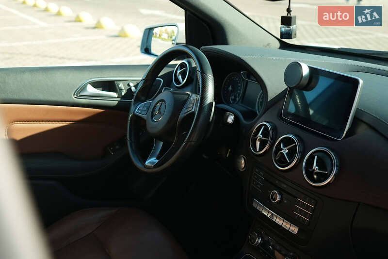 Хэтчбек Mercedes-Benz B-Class 2015 в Одессе