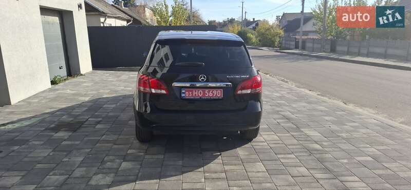 Хэтчбек Mercedes-Benz B-Class 2015 в Остроге