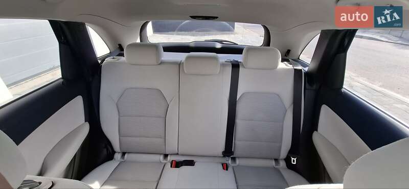 Хэтчбек Mercedes-Benz B-Class 2015 в Остроге