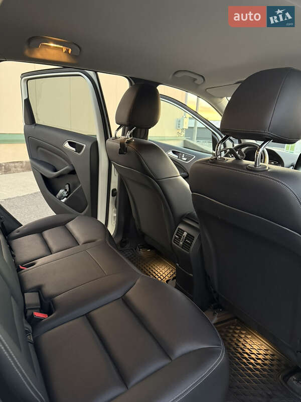 Хэтчбек Mercedes-Benz B-Class 2015 в Виннице фото 59 Хэтчбек Mercedes-Benz B-Class 2015 в Виннице
