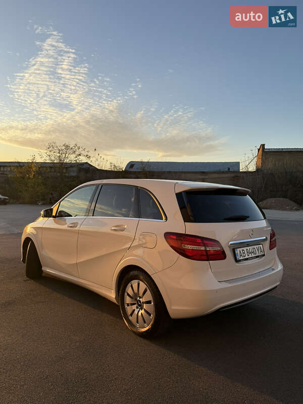 Хэтчбек Mercedes-Benz B-Class 2015 в Виннице фото 77 Хэтчбек Mercedes-Benz B-Class 2015 в Виннице