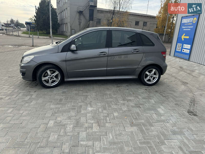 Хетчбек Mercedes-Benz B-Class 2011 в Сарнах фото 13 Хетчбек Mercedes-Benz B-Class 2011 в Сарнах