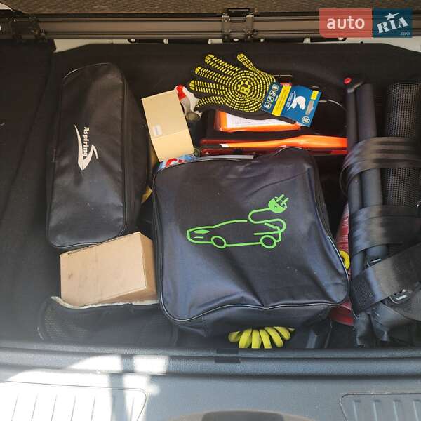 Хэтчбек Mercedes-Benz B-Class 2015 в Ивано-Франковске