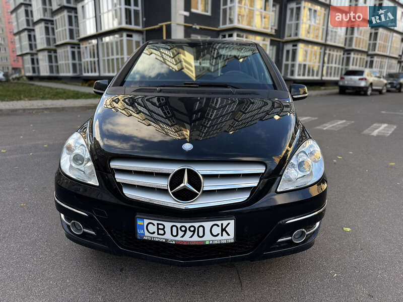 Хетчбек Mercedes-Benz B-Class 2011 в Чернігові