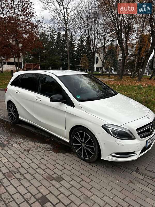 Хэтчбек Mercedes-Benz B-Class 2014 в Львове