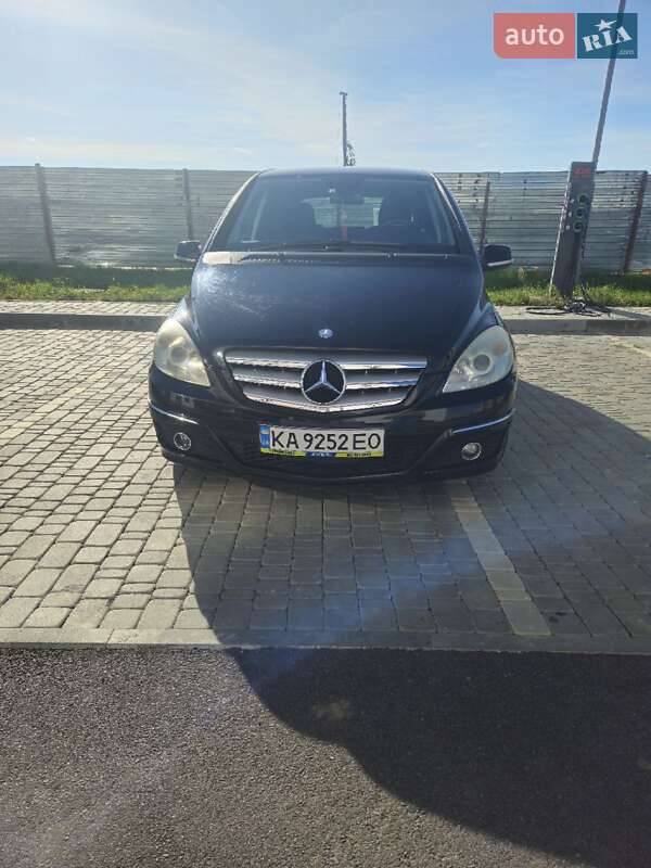 Хэтчбек Mercedes-Benz B-Class 2009 в Старой Синяве