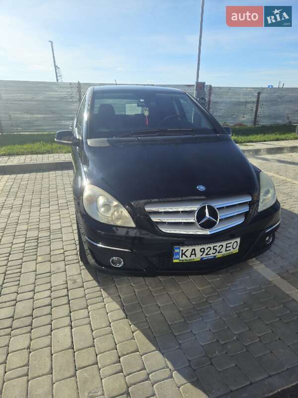 Хэтчбек Mercedes-Benz B-Class 2009 в Старой Синяве