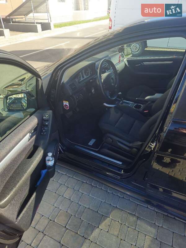 Хэтчбек Mercedes-Benz B-Class 2009 в Старой Синяве