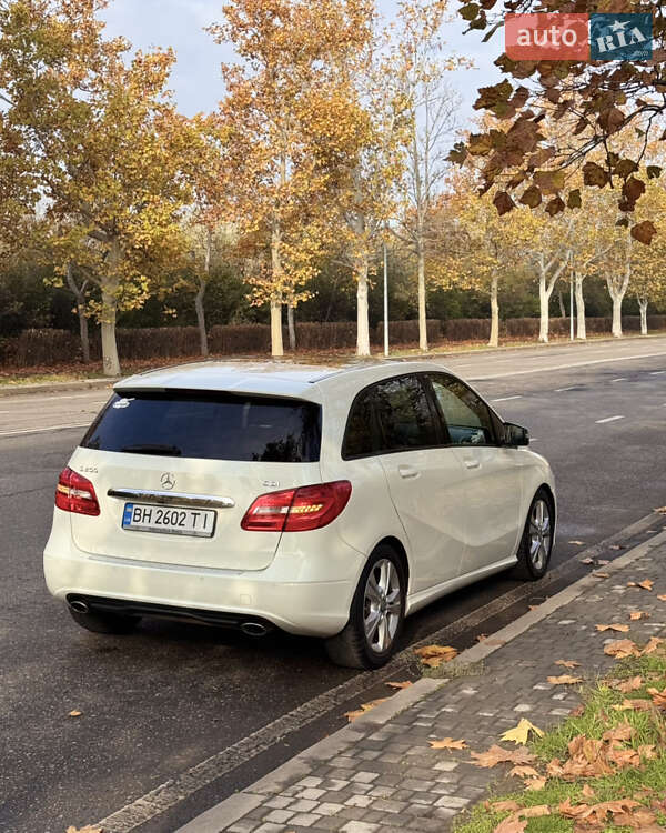 Хетчбек Mercedes-Benz B-Class 2014 в Одесі фото 5 Хетчбек Mercedes-Benz B-Class 2014 в Одесі