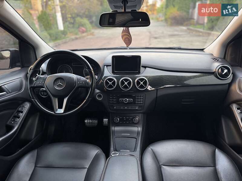 Хэтчбек Mercedes-Benz B-Class 2014 в Киеве фото 17 Хэтчбек Mercedes-Benz B-Class 2014 в Киеве