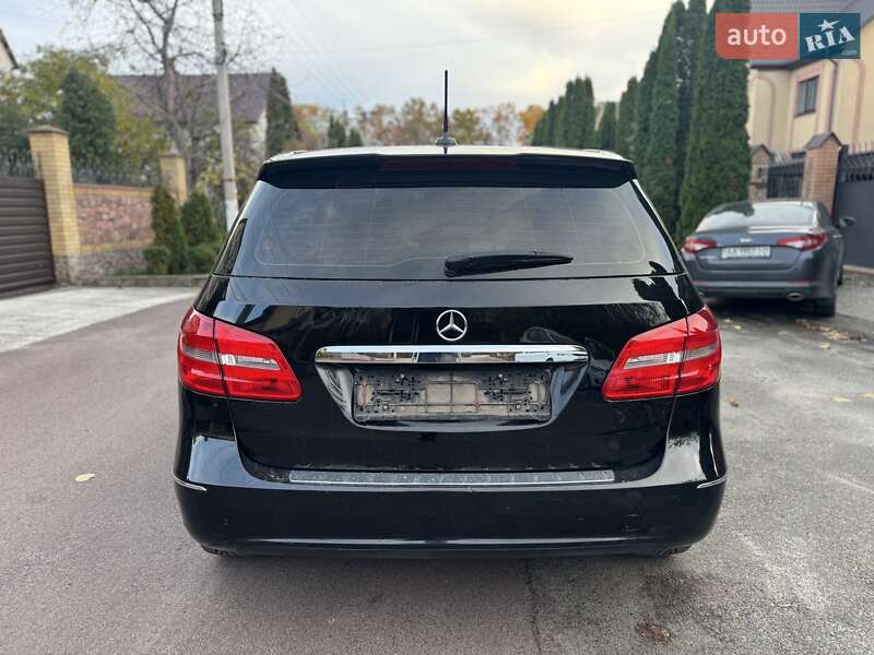 Хэтчбек Mercedes-Benz B-Class 2014 в Киеве фото 7 Хэтчбек Mercedes-Benz B-Class 2014 в Киеве