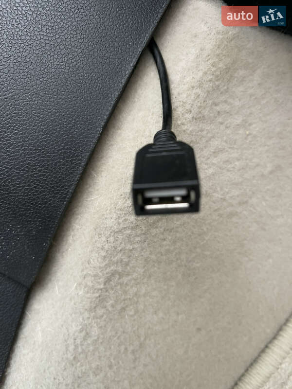 Хетчбек Mercedes-Benz B-Class 2006 в Луцьку фото 53 Хетчбек Mercedes-Benz B-Class 2006 в Луцьку