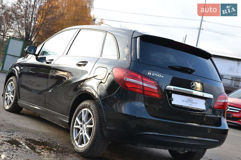 Хетчбек Mercedes-Benz B-Class 2017 в Луцьку фото 11 Хетчбек Mercedes-Benz B-Class 2017 в Луцьку