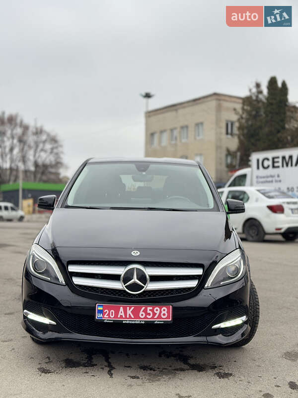 Хэтчбек Mercedes-Benz B-Class 2017 в Каменец-Подольском