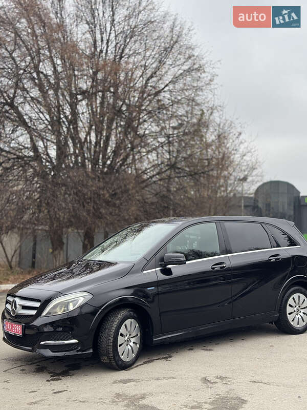 Хэтчбек Mercedes-Benz B-Class 2017 в Каменец-Подольском