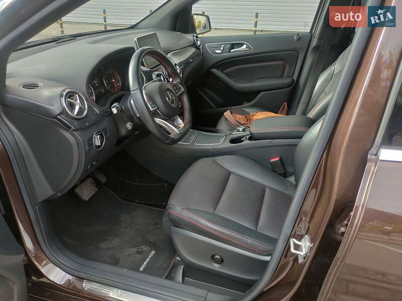 Хэтчбек Mercedes-Benz B-Class 2015 в Киеве