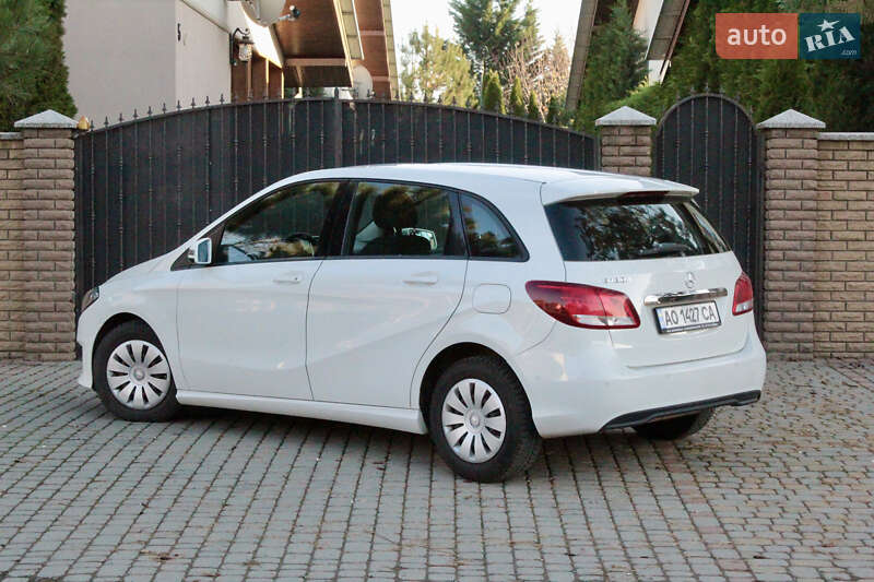 Хэтчбек Mercedes-Benz B-Class 2016 в Виноградове