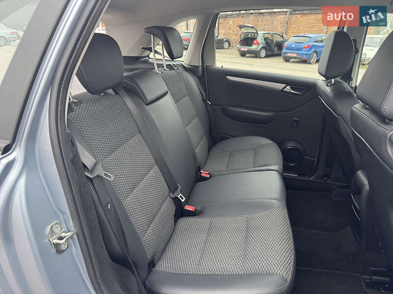 Хэтчбек Mercedes-Benz B-Class 2010 в Белой Церкви фото 53 Хэтчбек Mercedes-Benz B-Class 2010 в Белой Церкви