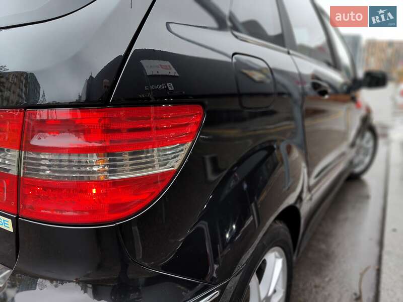 Хэтчбек Mercedes-Benz B-Class 2010 в Киеве фото 20 Хэтчбек Mercedes-Benz B-Class 2010 в Киеве