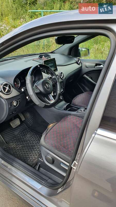 Хетчбек Mercedes-Benz B-Class 2015 в Сарнах