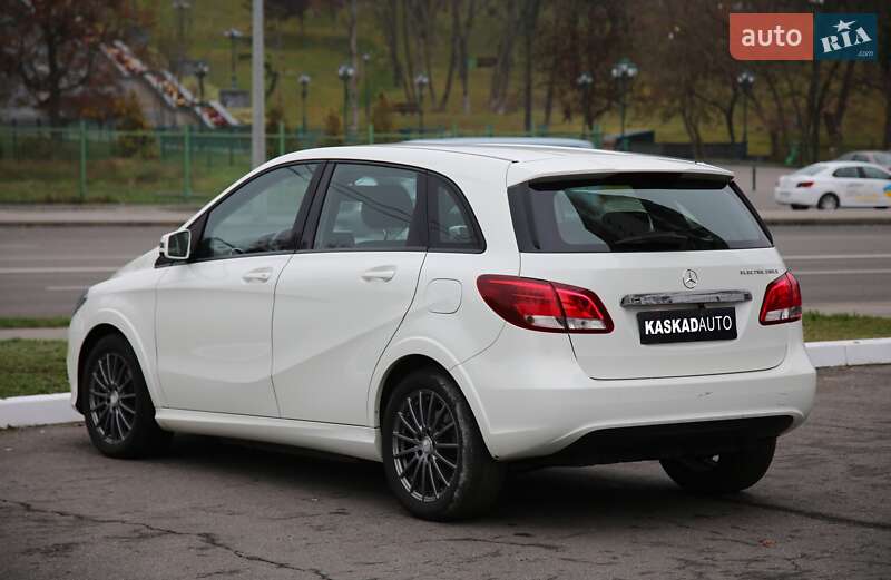 Хэтчбек Mercedes-Benz B-Class 2015 в Харькове
