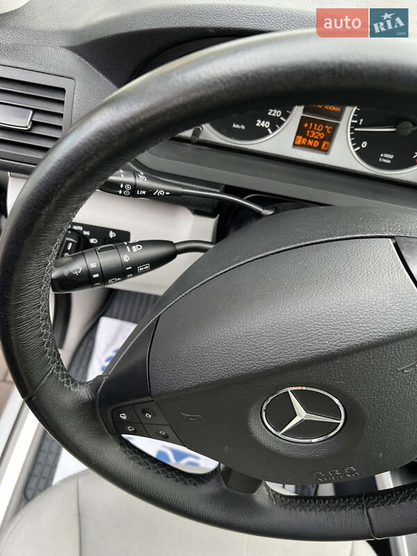 Хэтчбек Mercedes-Benz B-Class 2010 в Луцке фото 7 Хэтчбек Mercedes-Benz B-Class 2010 в Луцке