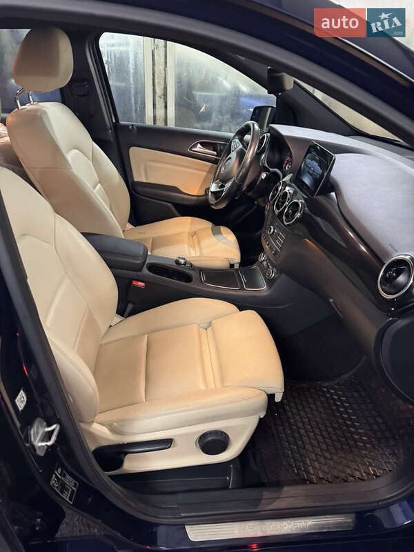 Хетчбек Mercedes-Benz B-Class 2017 в Луцьку
